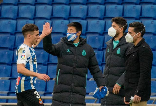 武磊连续3场板凳难受重用 沪媒：转会窗口还有5天