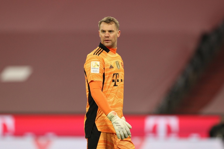 世界杯高清直播-卡恩盛赞诺伊尔：即使在40岁的年纪，他依然能奉献世界级的表现